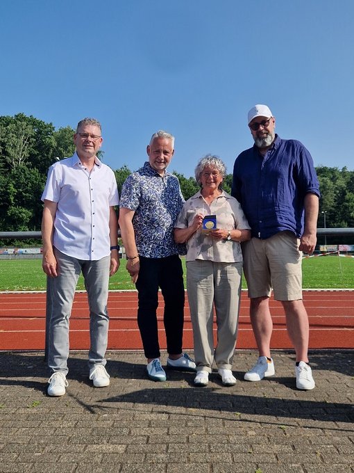 Bild von der Ehrung Hannelore Bleymehl