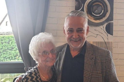 Gerta Haag und Bürgermeister Jung