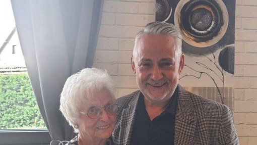 Gerta Haag und Bürgermeister Jung