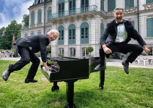 Bild zeigt das niederländische Musik-Comedy-Duo Stenzel & Kivits