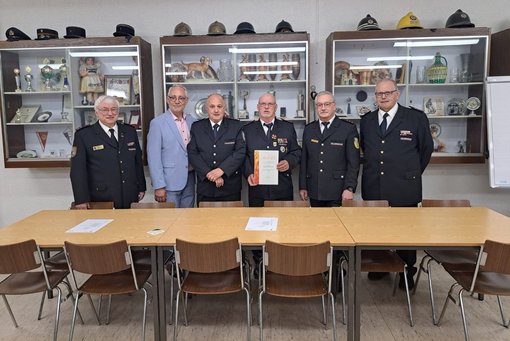 Foto zeigt Thomas Quint, Christian Jung, Dieter Altmeier, Peter Bickelmann, Claus Kürsteiner, Gerhard Sauer