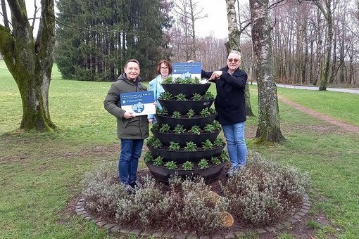 Foto mit Andreas Sauder, Birgit Kania und Bürgermeister Jung